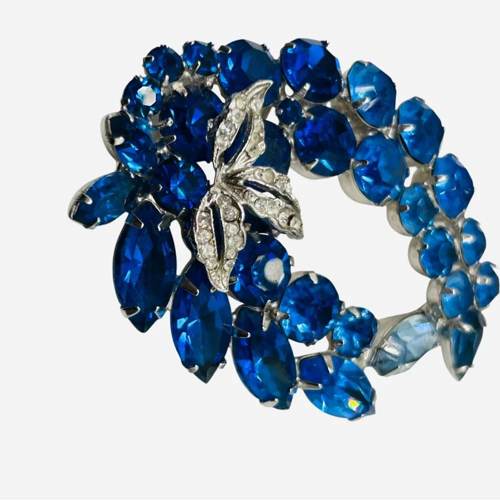 Stunning Vintage Ombre’ Blue Rhinestone Leaf Brooch